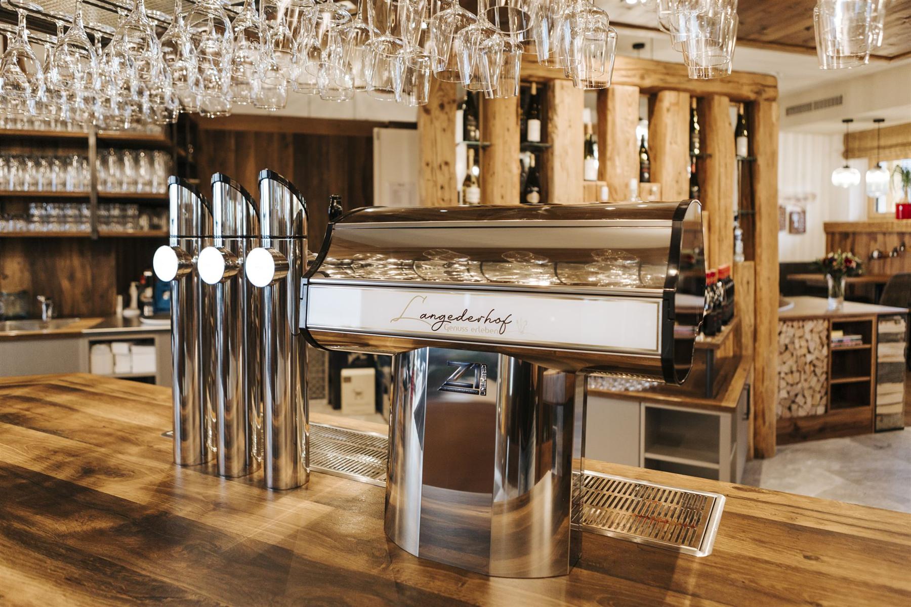 Bar mit Zapfanlage
